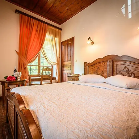 Heliodora Pensiune Kissos (Thessaly)